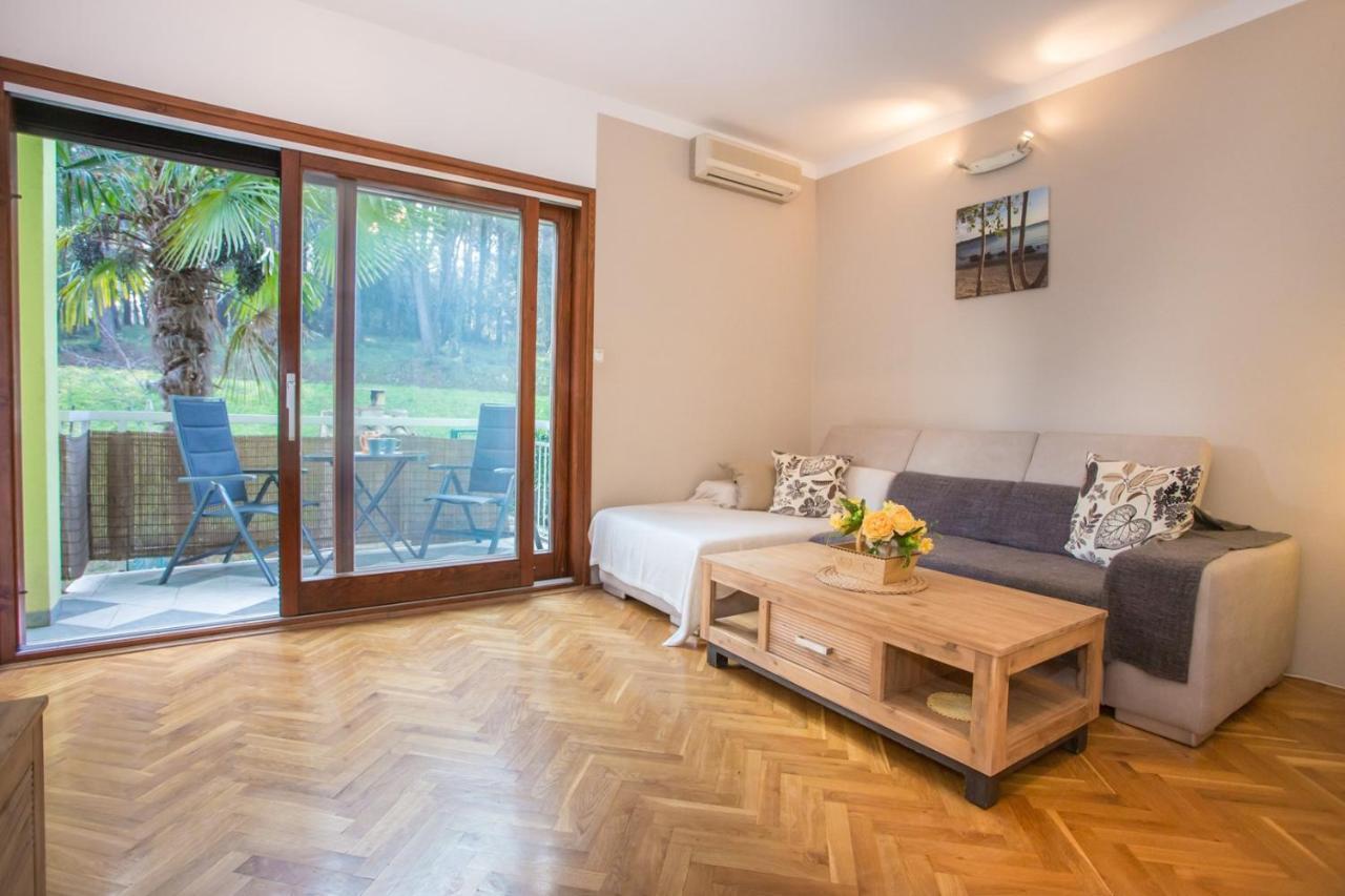 Mauro Apartament *